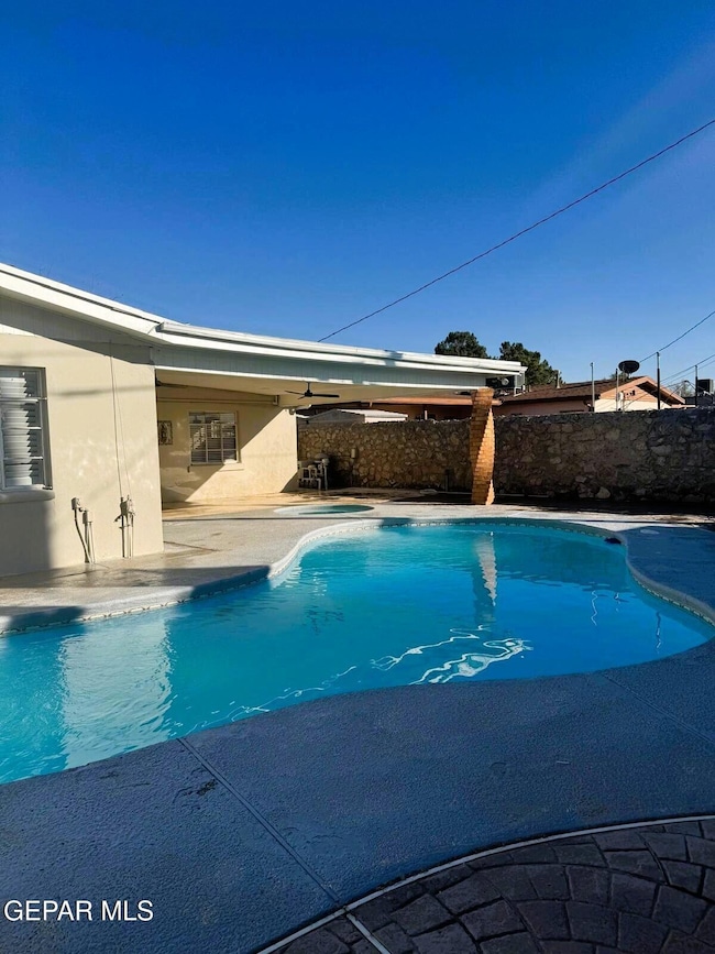 1515 Dennis Cir, El Paso, TX 79925 - photo 5