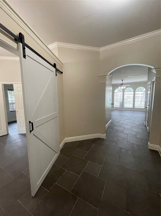 25722 Bearborough Dr, Spring, TX 77386 - photo 5