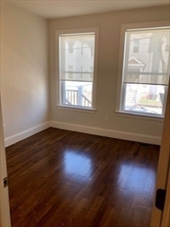 76 Flint St unit 1, Somerville, MA 02145 - photo 4