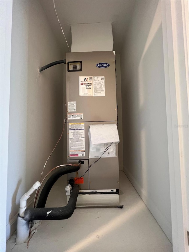 2444 Skyline Loop, Kissimmee, FL 34758 - photo 2