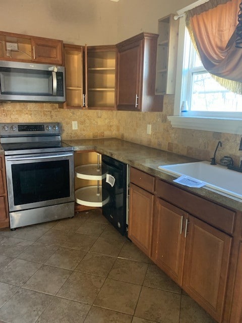 112 E Cedar St, Shelbyville, TN 37160 - photo 5