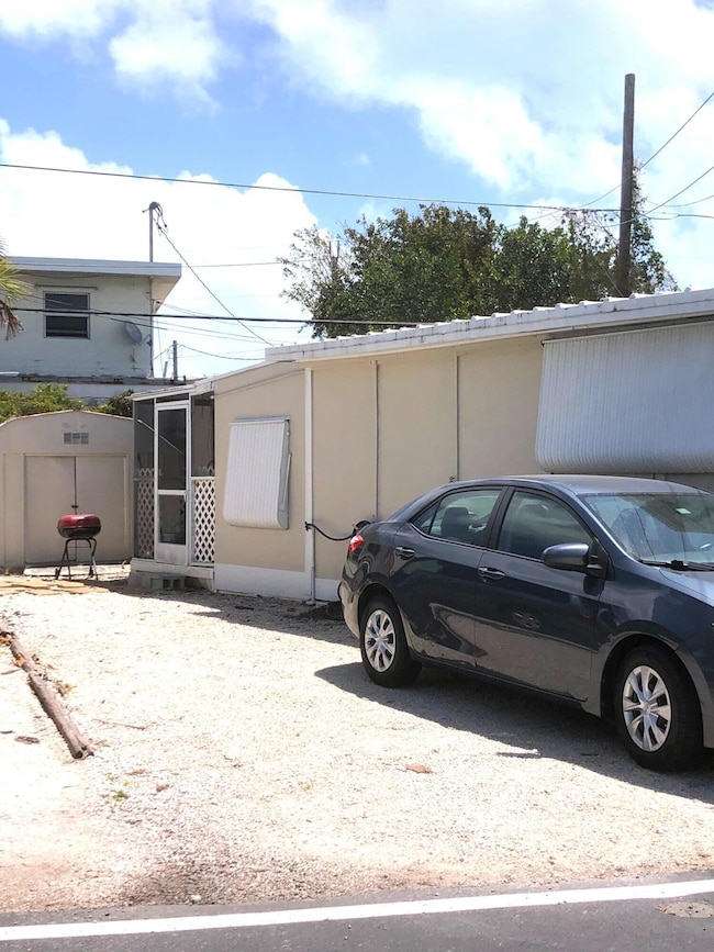 Parking (side view)