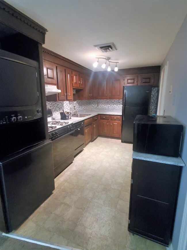 148 Cannongate III unit 148, Nashua, NH 03063 - photo 7