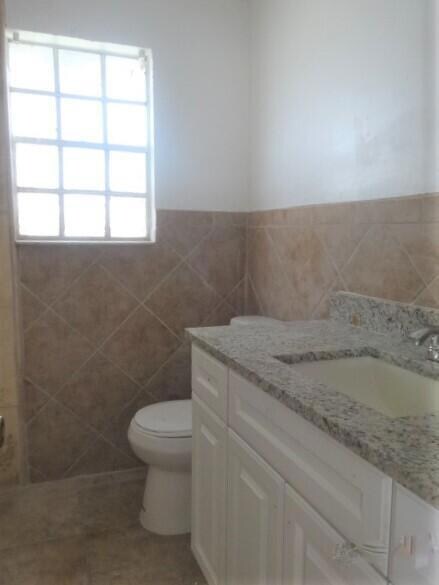 216 SW Avenue D, Belle Glade, FL 33430 - photo 3