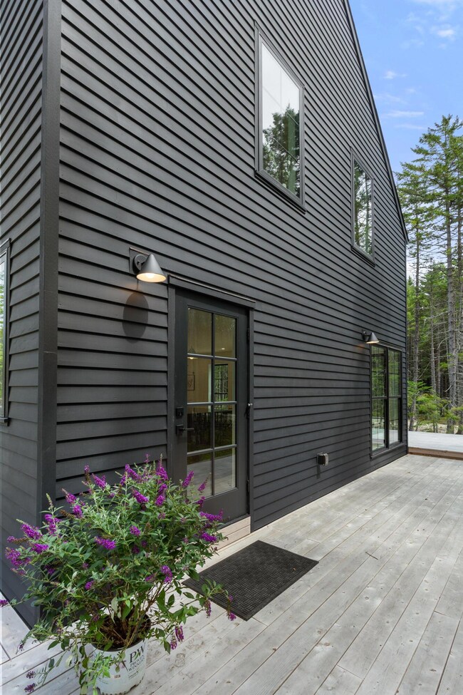 Deck Exterior2