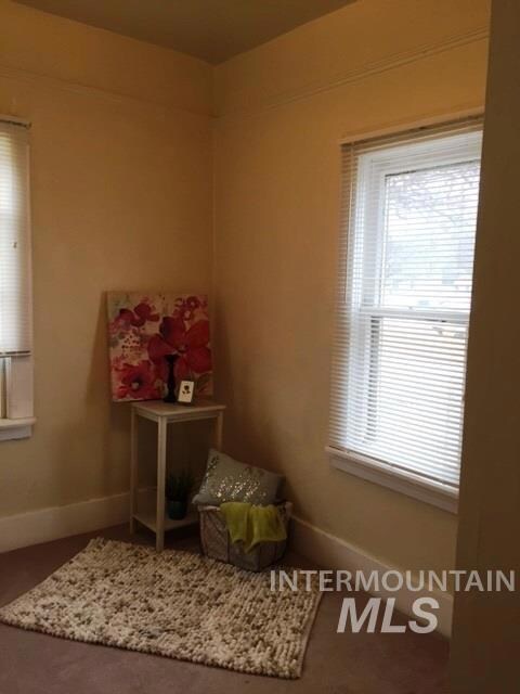911 E Sheridan Ave, Nampa, ID 83686 - photo 4