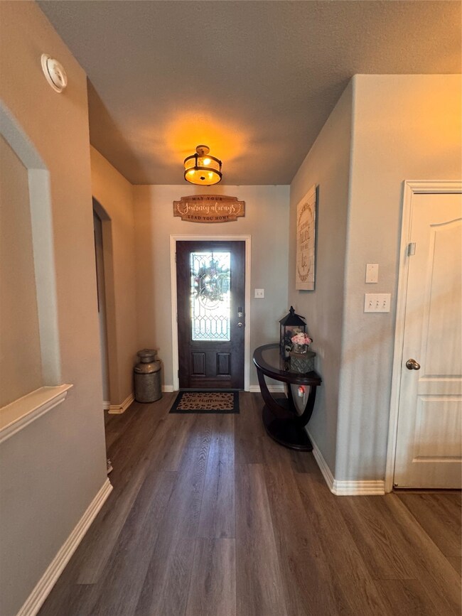 209 Meadow Ridge Way, Clute, TX 77531 - photo 4