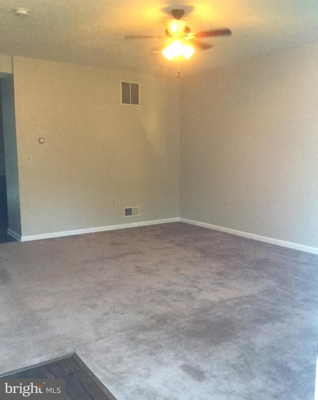 1171 Balsam Cir, Sykesville, MD 21784 - photo 3