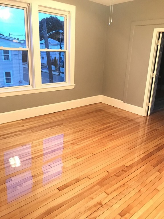 385 Chatham St unit 3, Lynn, MA 01902 - photo 4