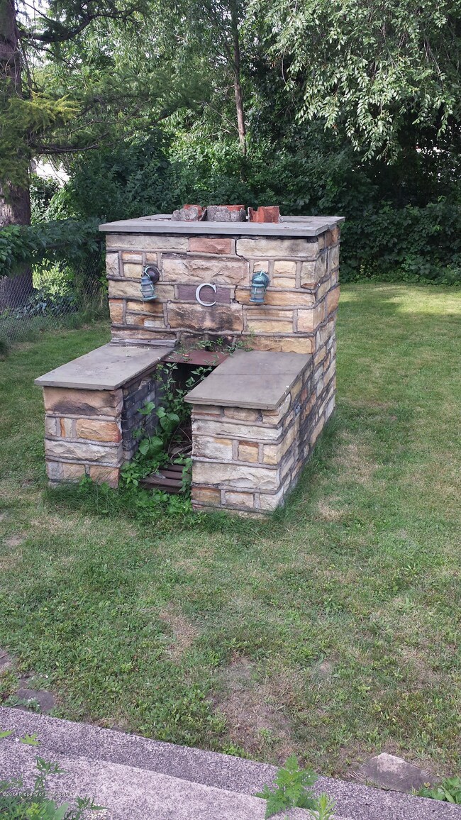 519 Genet St, Scranton, PA 18505 - photo 7