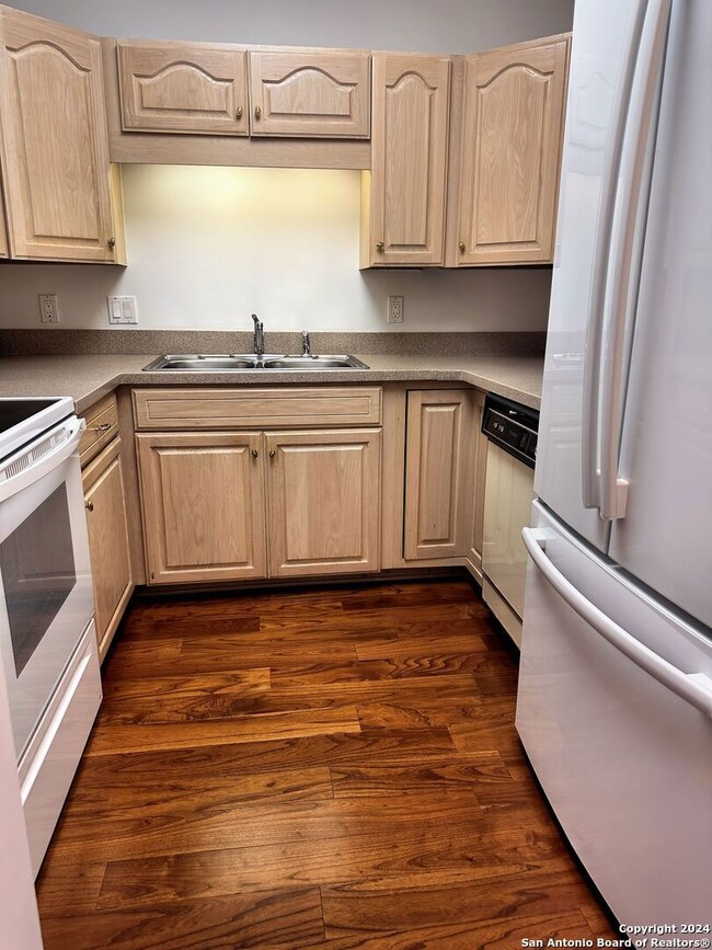 The Towers of Park Lane unit 504, San Antonio, TX 78209 - photo 6