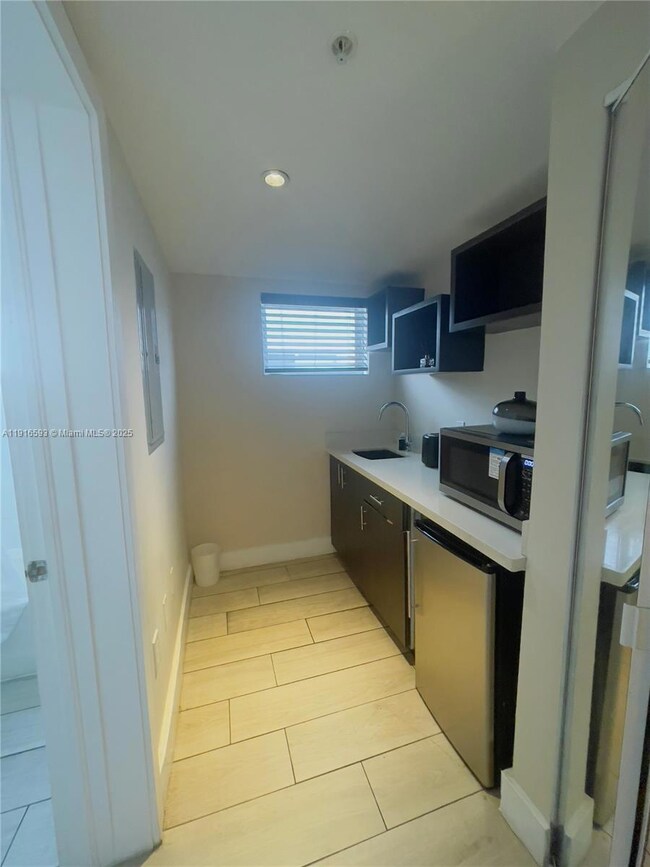 7310 Harding Ave unit 318, Miami Beach, FL 33141 - photo 5