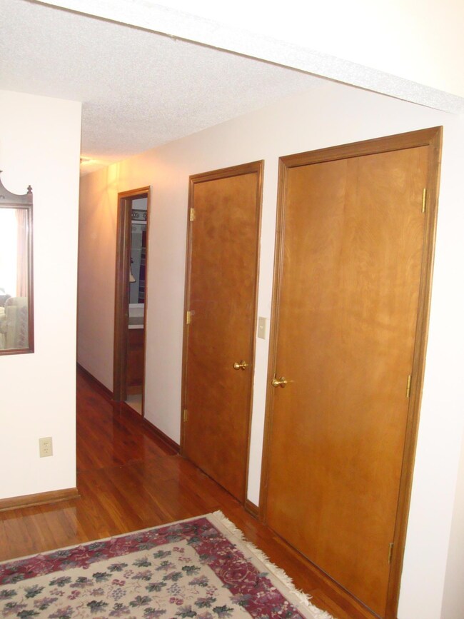 3883 Inverness Cir, Dublin, OH 43016 - photo 4