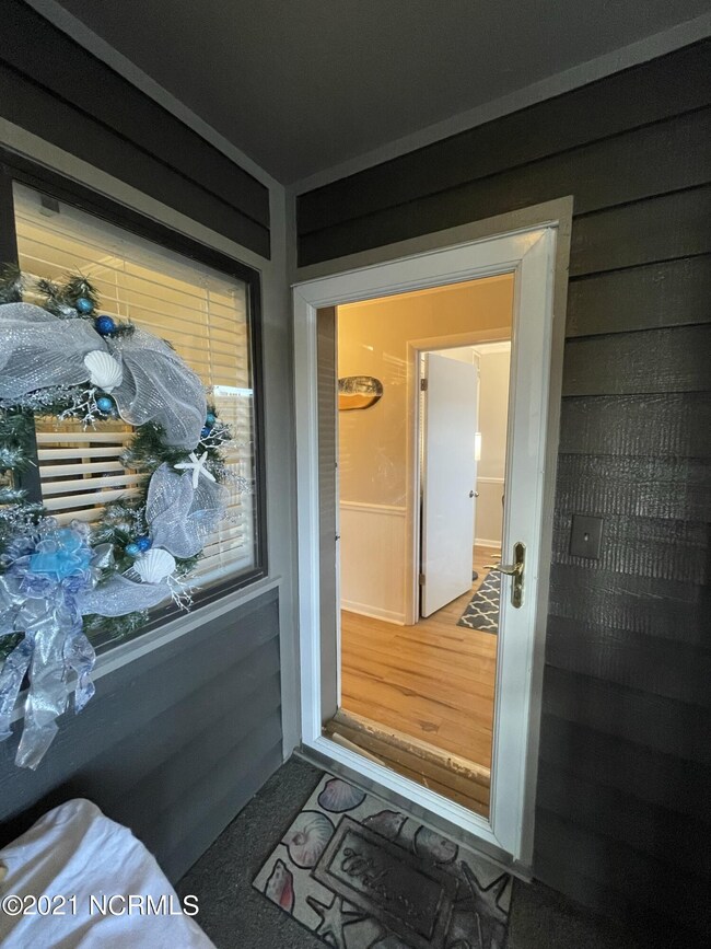 2304 W Ft MacOn Rd unit 113h, Atlantic Beach, NC 28512 - photo 4