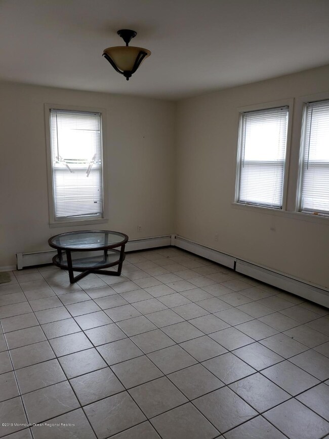 242 Overbrook Ave, Oakhurst, NJ 07755 - photo 3