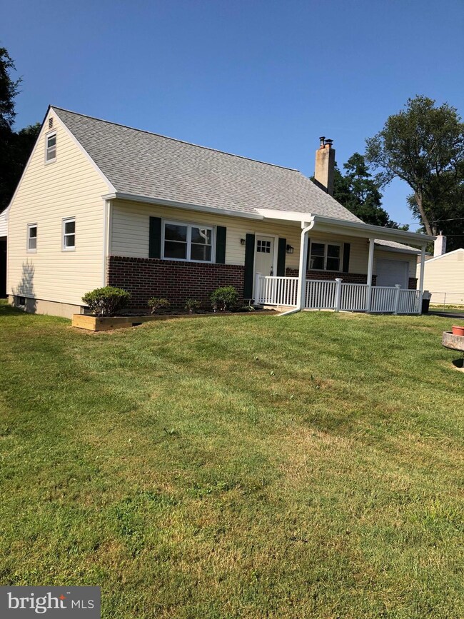 1708 Darrah St, Langhorne, PA 19047 - photo 3