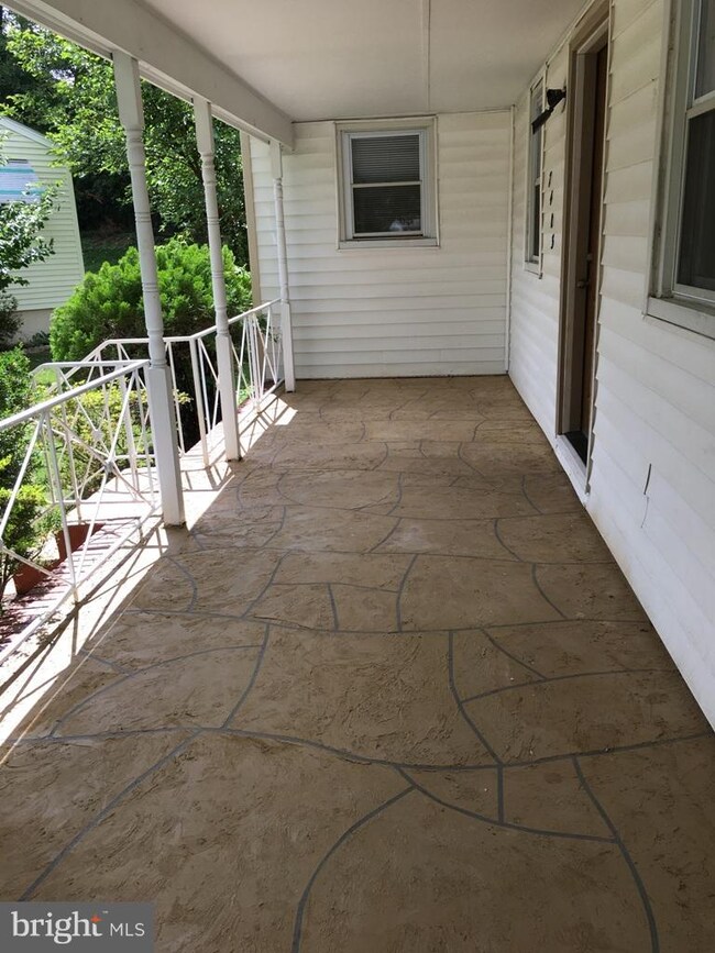 7403 Buchanan St, Hyattsville, MD 20784 - photo 5