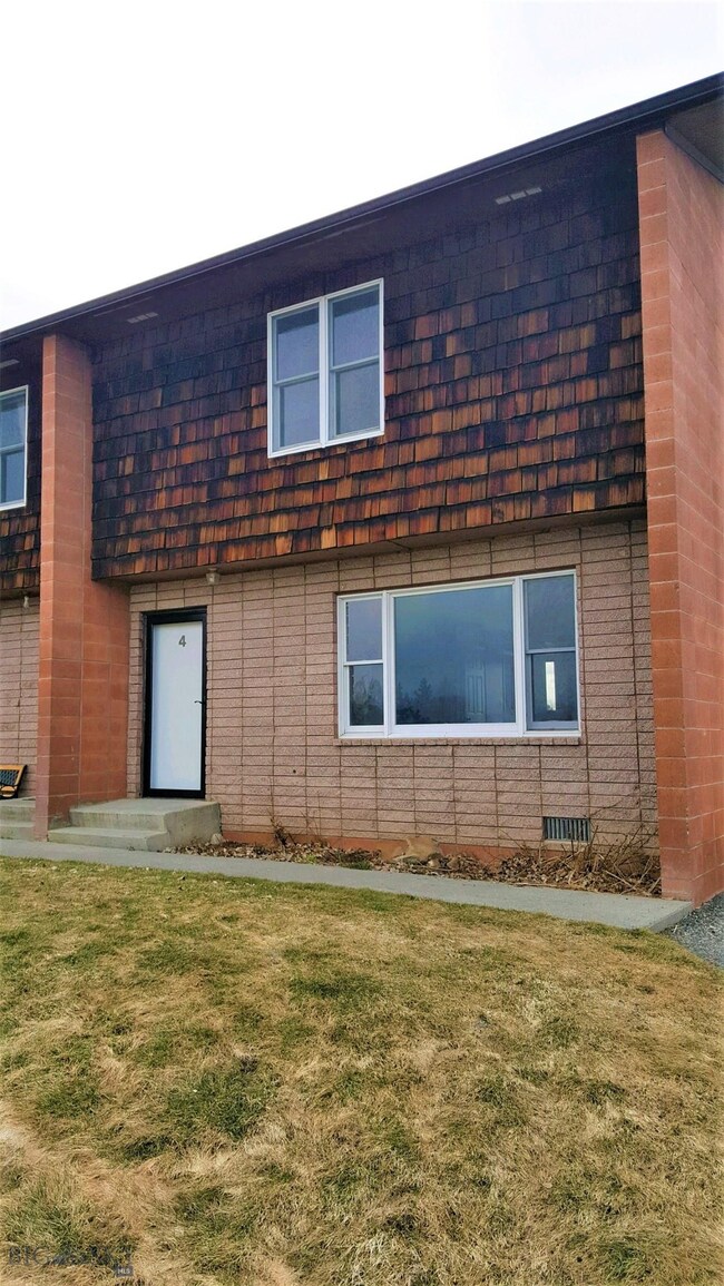 END UNIT! 29 Border Lane Unit #4