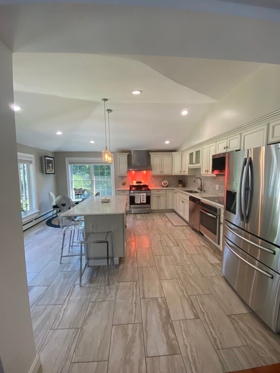 174 Monument St, Haverhill, MA 01832 - photo 4