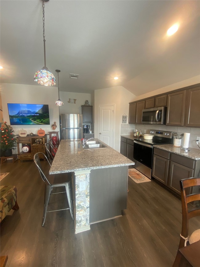 1934 Duskwood Dr, Lancaster, TX 75146 - photo 4