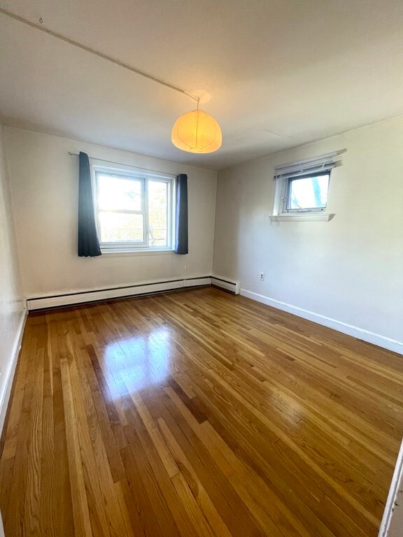 105 Chestnut St unit 4, Brookline, MA 02445 - photo 4