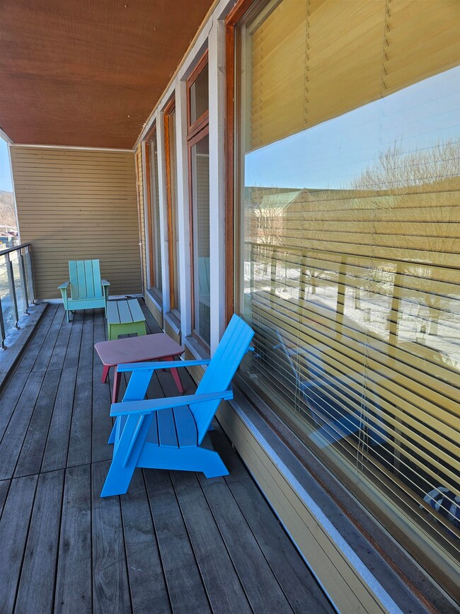 Spacious deck off formal entryway