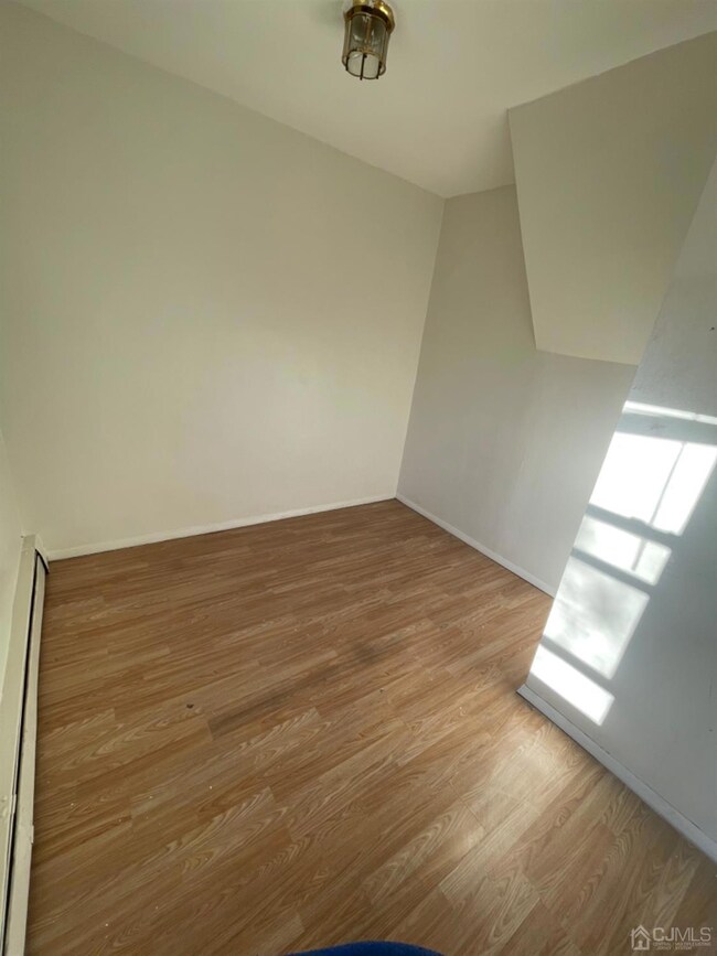 40 Pulaski Ave unit 2, Carteret, NJ 07008 - photo 7