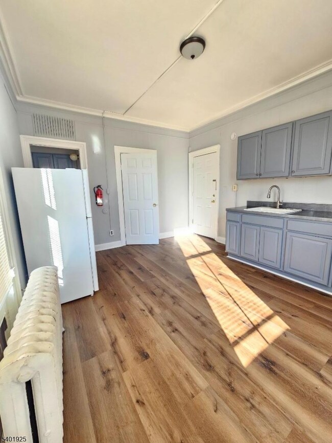 70 Jackson Ave unit B, North Plainfield, NJ 07060 - photo 2