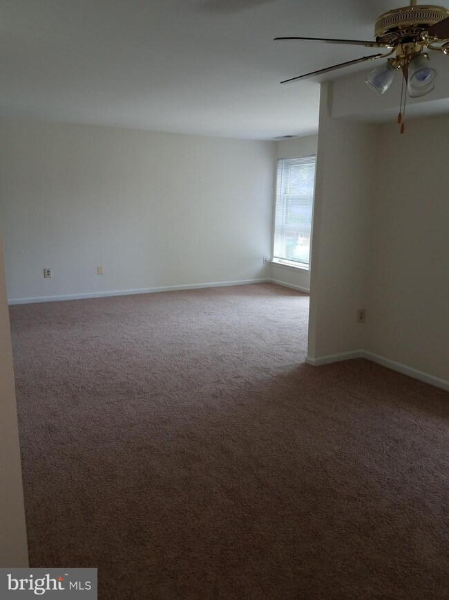2309 Greenery Ln unit 101, Silver Spring, MD 20906 - photo 6