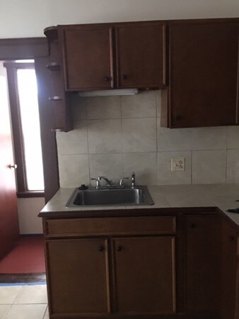 30 Cunningham St unit 2, Dorchester, MA 02125 - photo 6