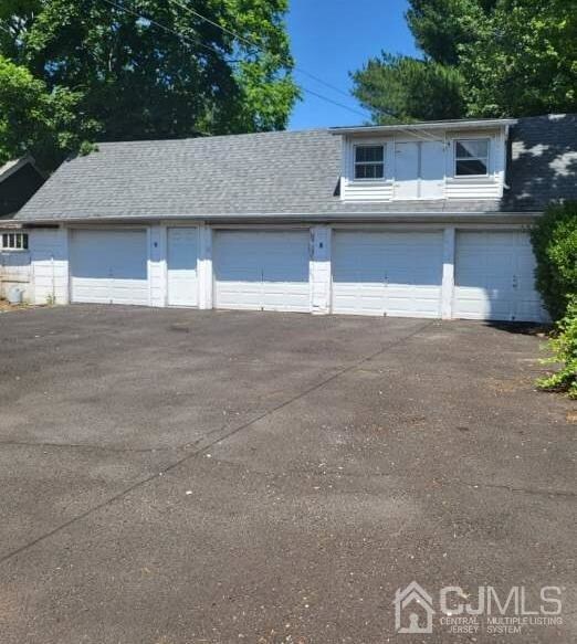 4 Car Detached Garage