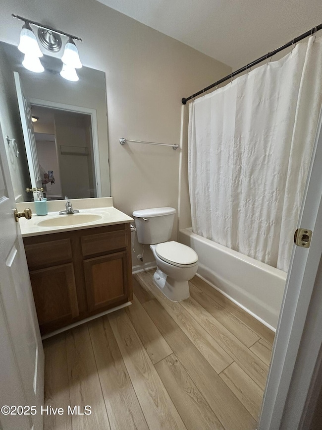 4513 Country Club Rd unit C104, Morehead City, NC 28557 - photo 6