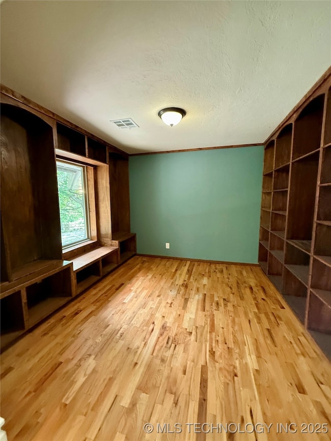 Library/Study