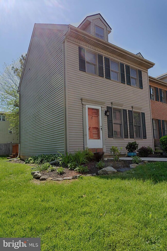 27 Weiser Ct unit 27, Womelsdorf, PA 19567 - photo 3