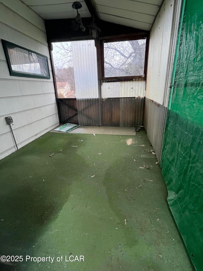 1039 W Main Ave, Nanticoke, PA 18634 - photo 6