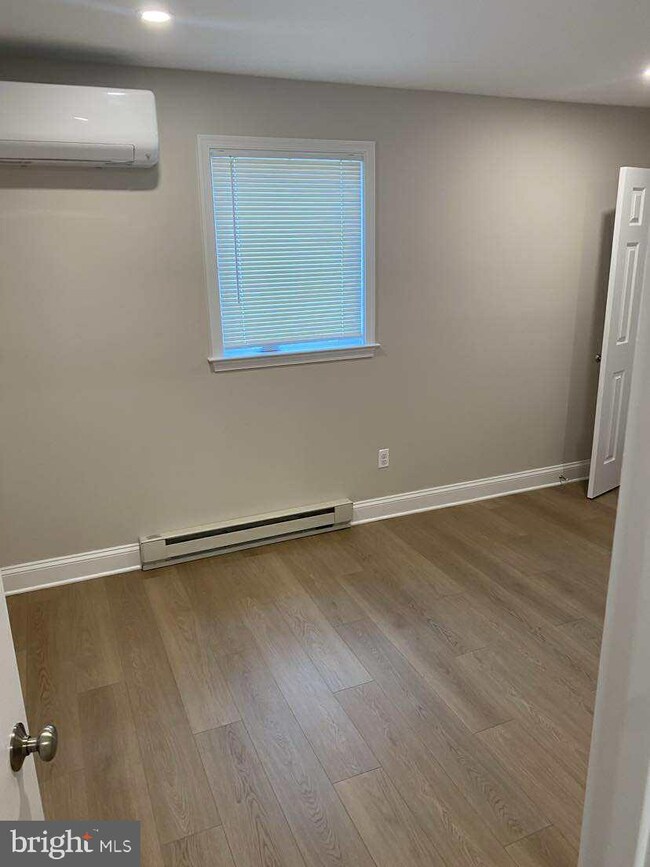 120 W 4th Ave unit 4, Ranson, WV 25438 - photo 4