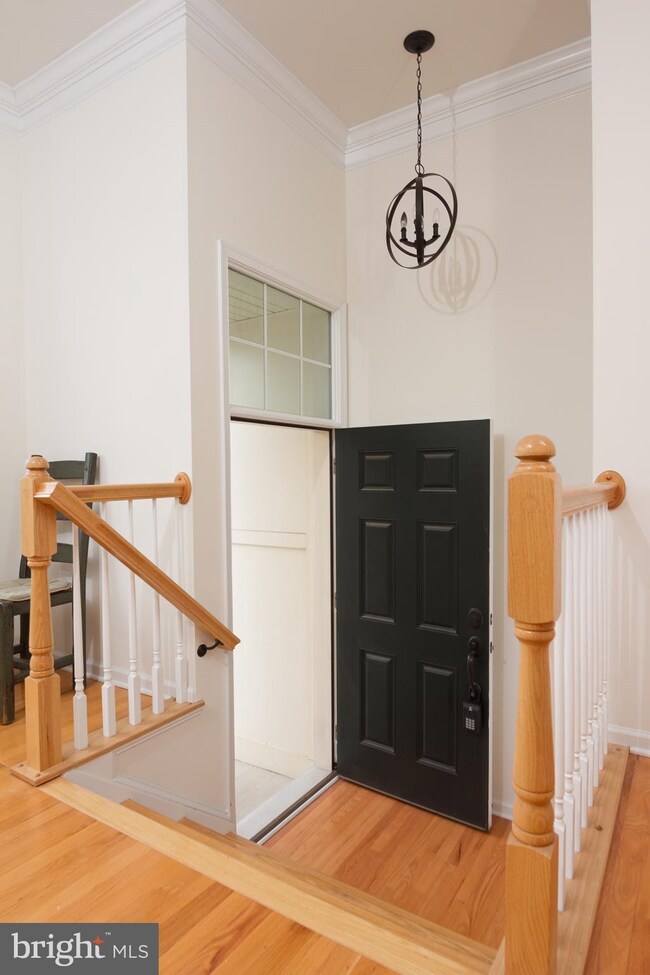 204 Croft Square, Purcellville, VA 20132 - photo 3