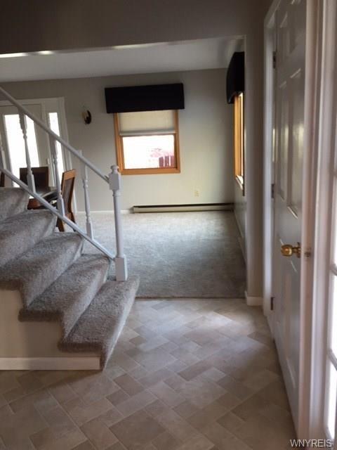 ENTRY WAY FROM SIDE DOOR