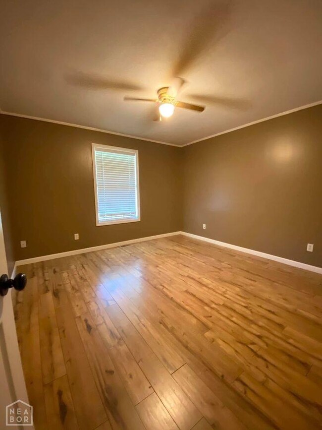 2111 N Rockingchair Rd, Paragould, AR 72450 - photo 6