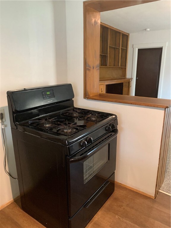 1626 Davidson St unit 1, Aliquippa, PA 15001 - photo 3