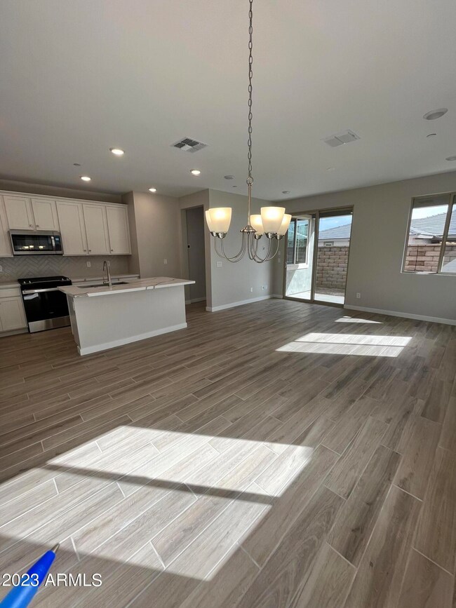 VSR 55 Kitchen3