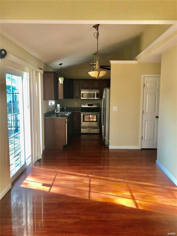 310 N Lucas St, Maryville, IL 62062 - photo 6