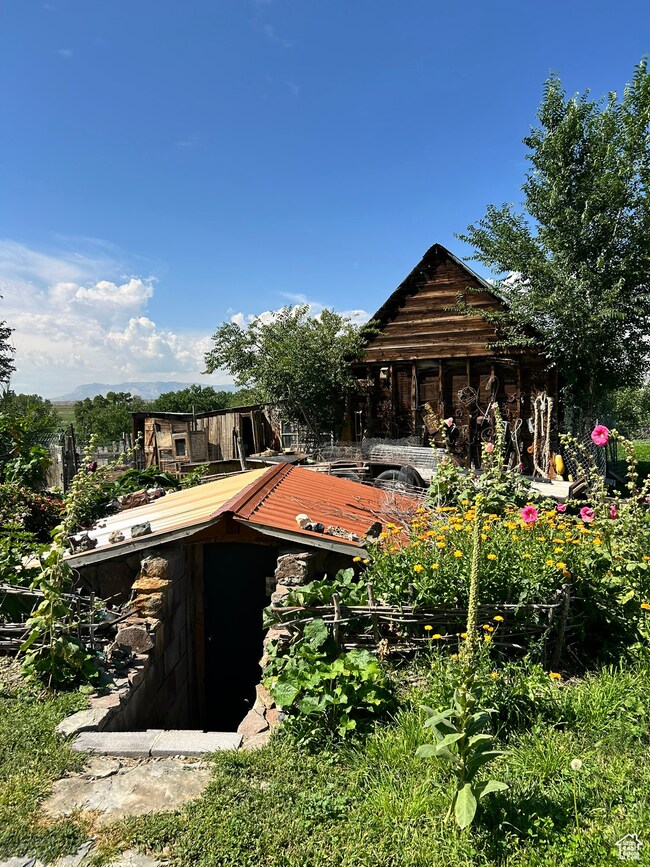 445 W 200 N, Castle Dale, UT 84513 - photo 5