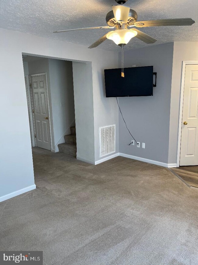 1115 Settlers Landing Dr, Tappahannock, VA 22560 - photo 5