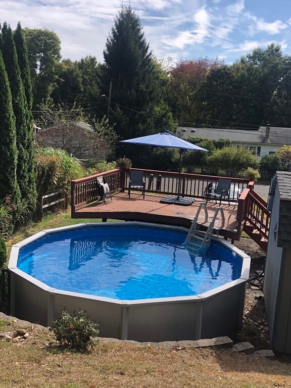 308 Brookside Cir, Florence, MA 01062 - photo 5