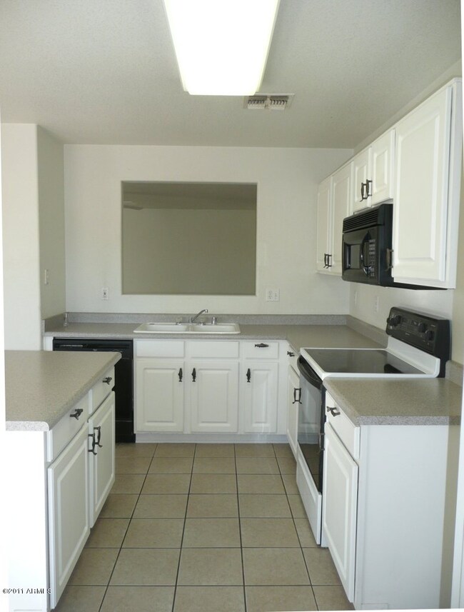 7 Kitchen 2