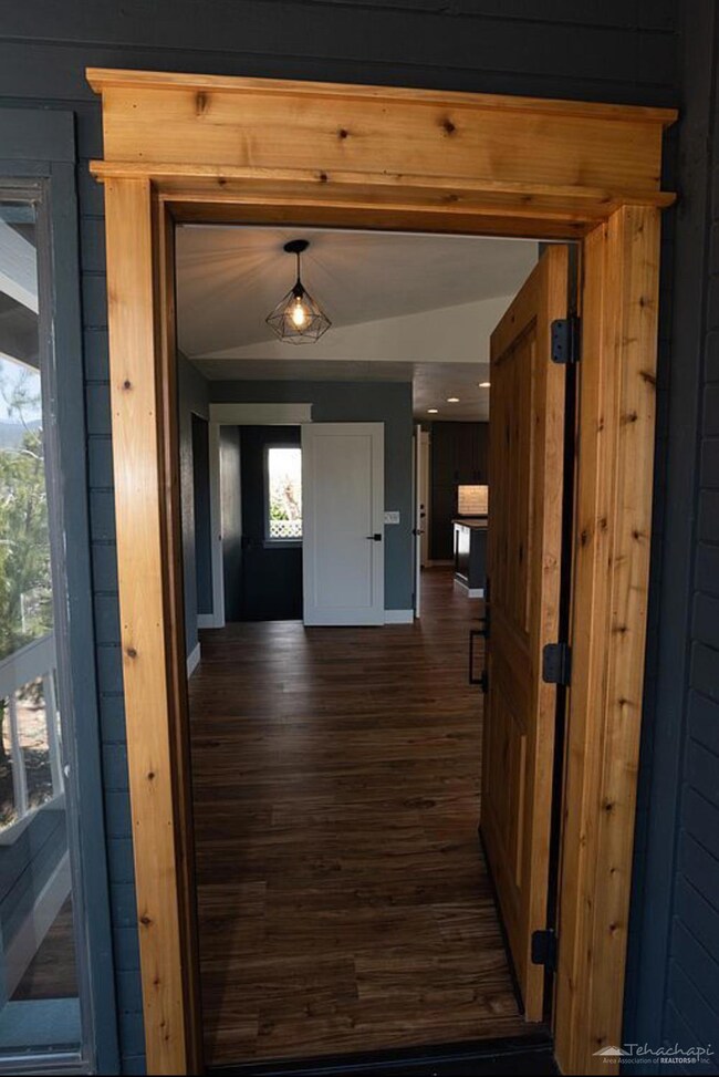 20825 Crest Dr, Tehachapi, CA 93561 - photo 6