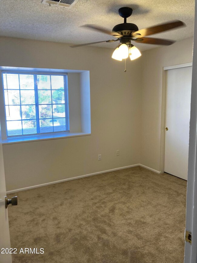 19230 N 4th Place, Phoenix, AZ 85024 - photo 7