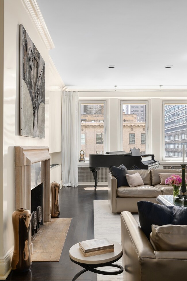 Spanierman Gallery unit 14B, New York, NY 10022 - photo 3