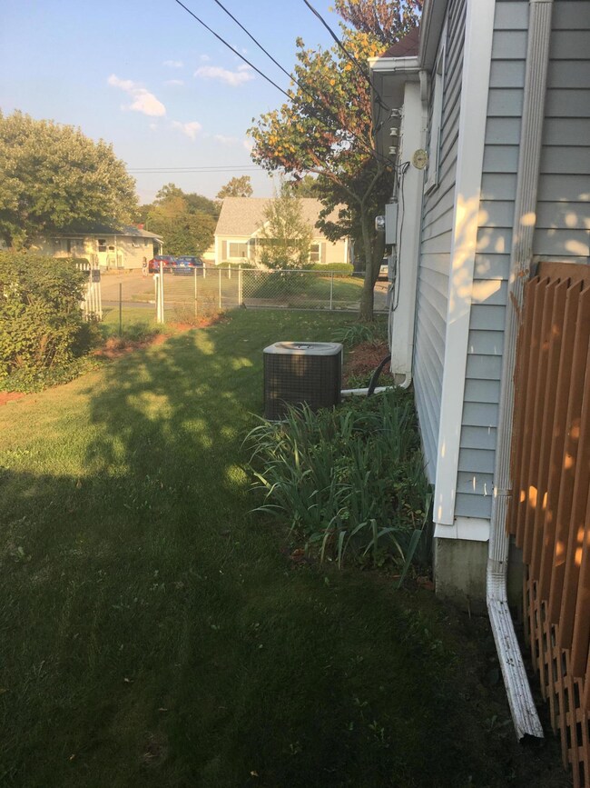 107 S Weyant Ave, Columbus, OH 43213 - photo 7